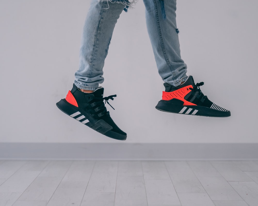 Adidas AG atau orang lebih mengenalnya Adidas merupakan salah satu perusahaan yang bergerak dalam memproduksi sepatu. 