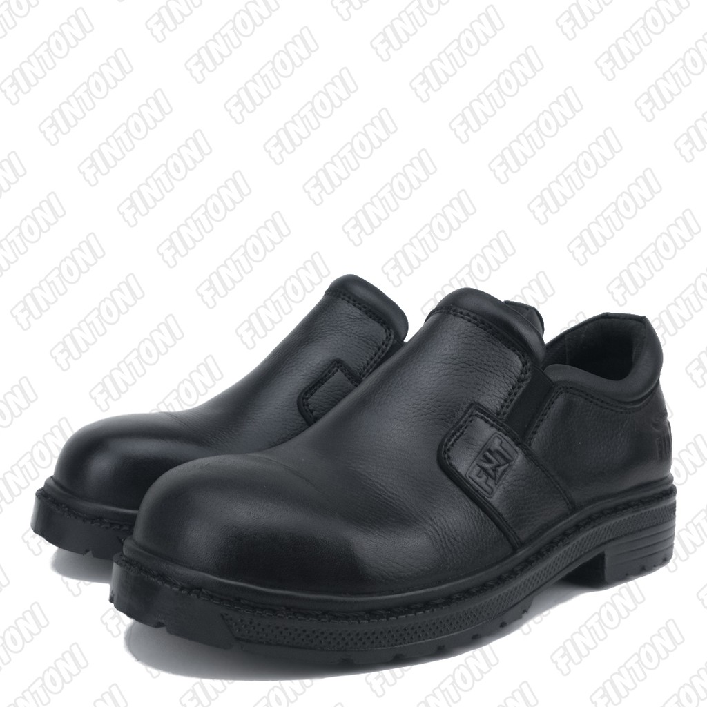 Perawatan Sepatu Sandal Kulit Pria Sepatu sandal kulit pria menjadi salah satu pilihan pria karena dianggap paling nyaman. Dan salah satu merek sepatu kulit pria branded yang saat ini paling banyak digandrungi adalah Fintoni.